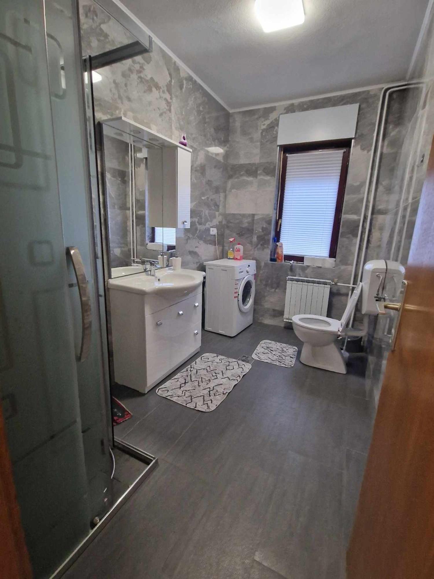 Apartma-Sobe Lejla Vipava Ngoại thất bức ảnh
