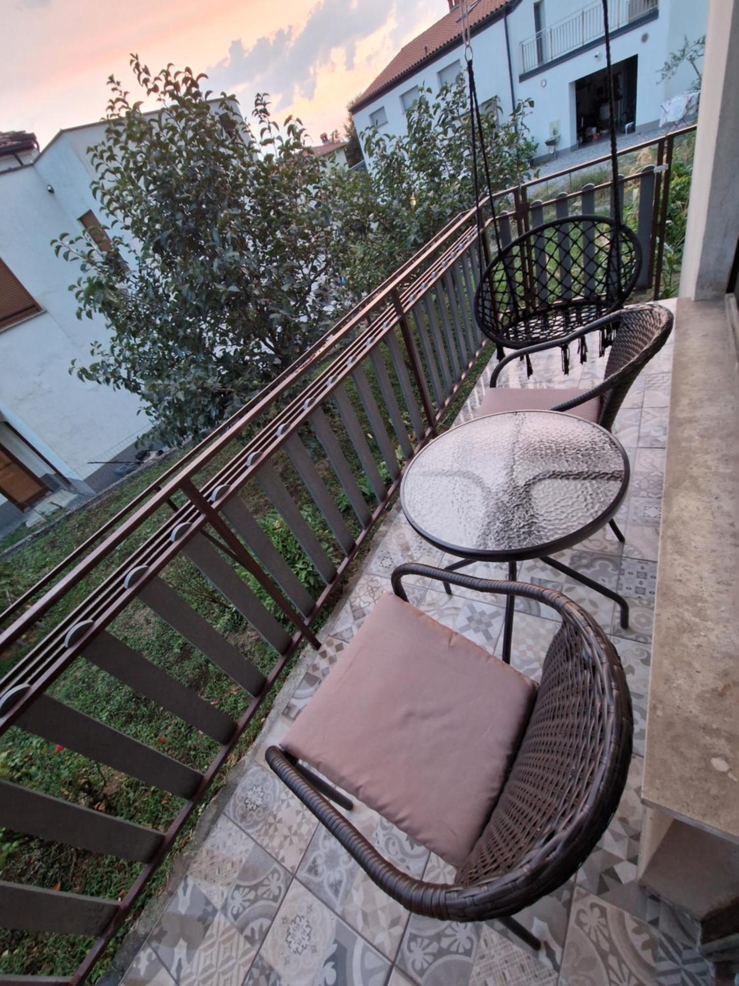 Apartma-Sobe Lejla Vipava Ngoại thất bức ảnh