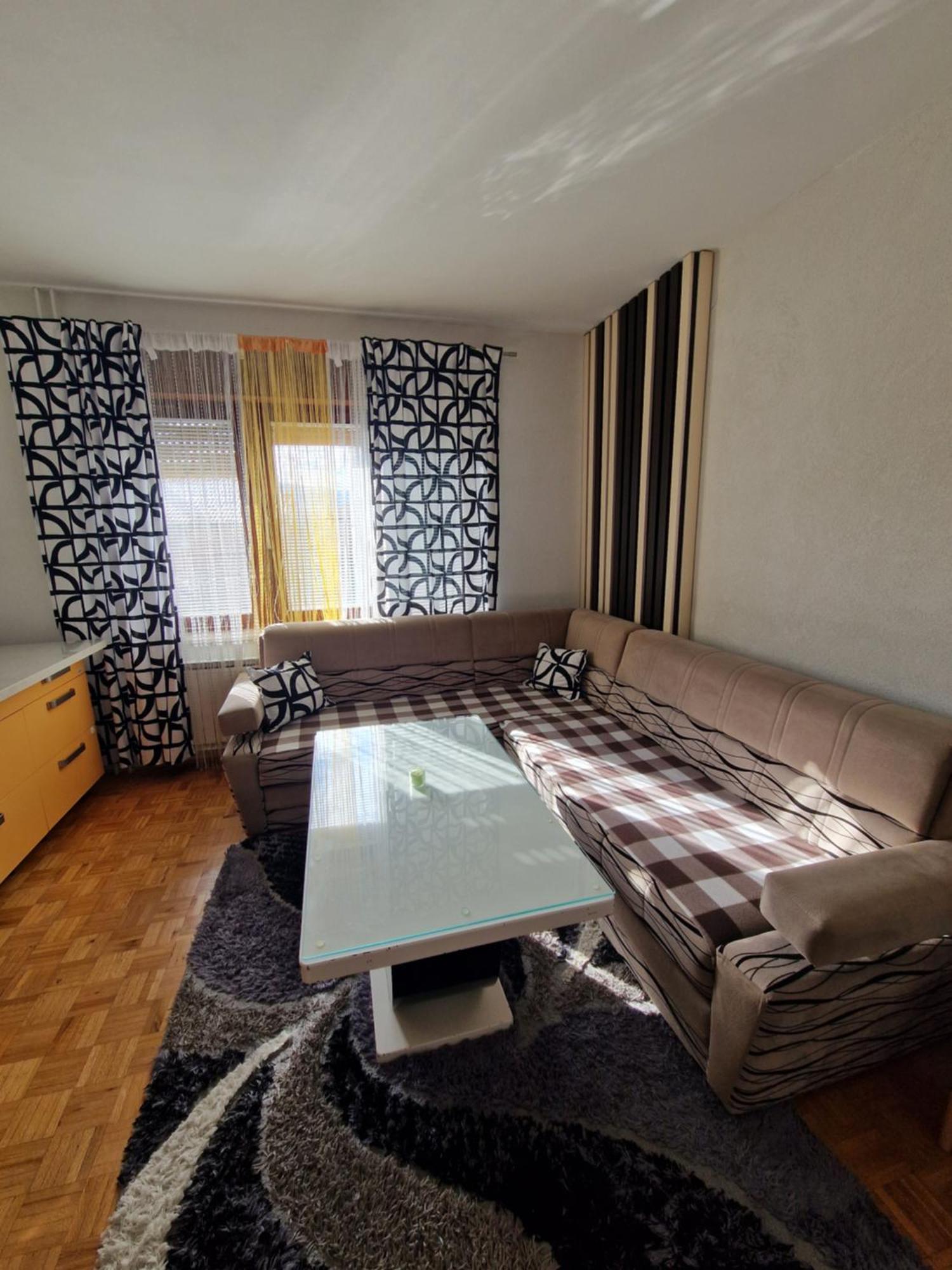 Apartma-Sobe Lejla Vipava Ngoại thất bức ảnh