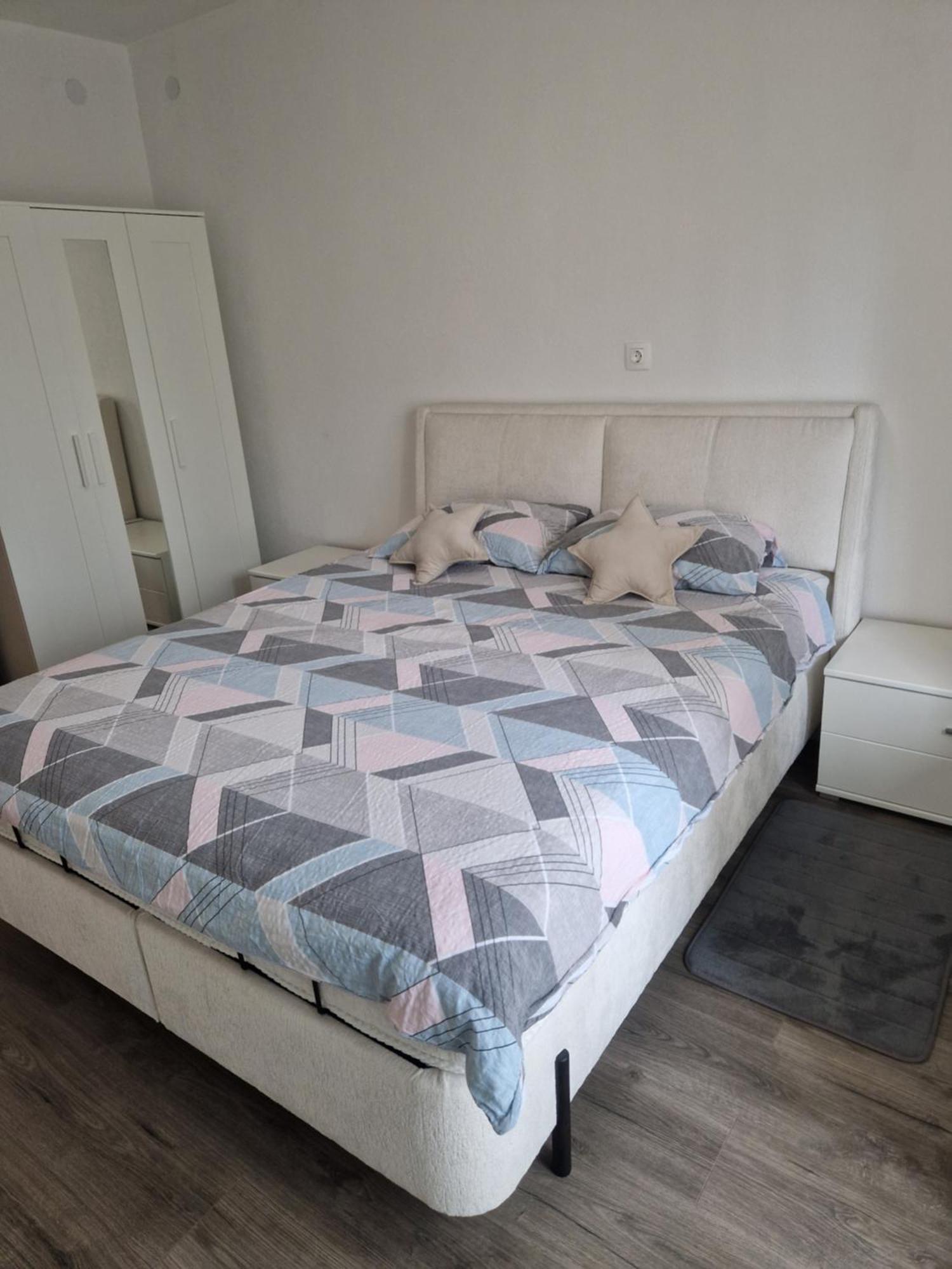 Apartma-Sobe Lejla Vipava Ngoại thất bức ảnh