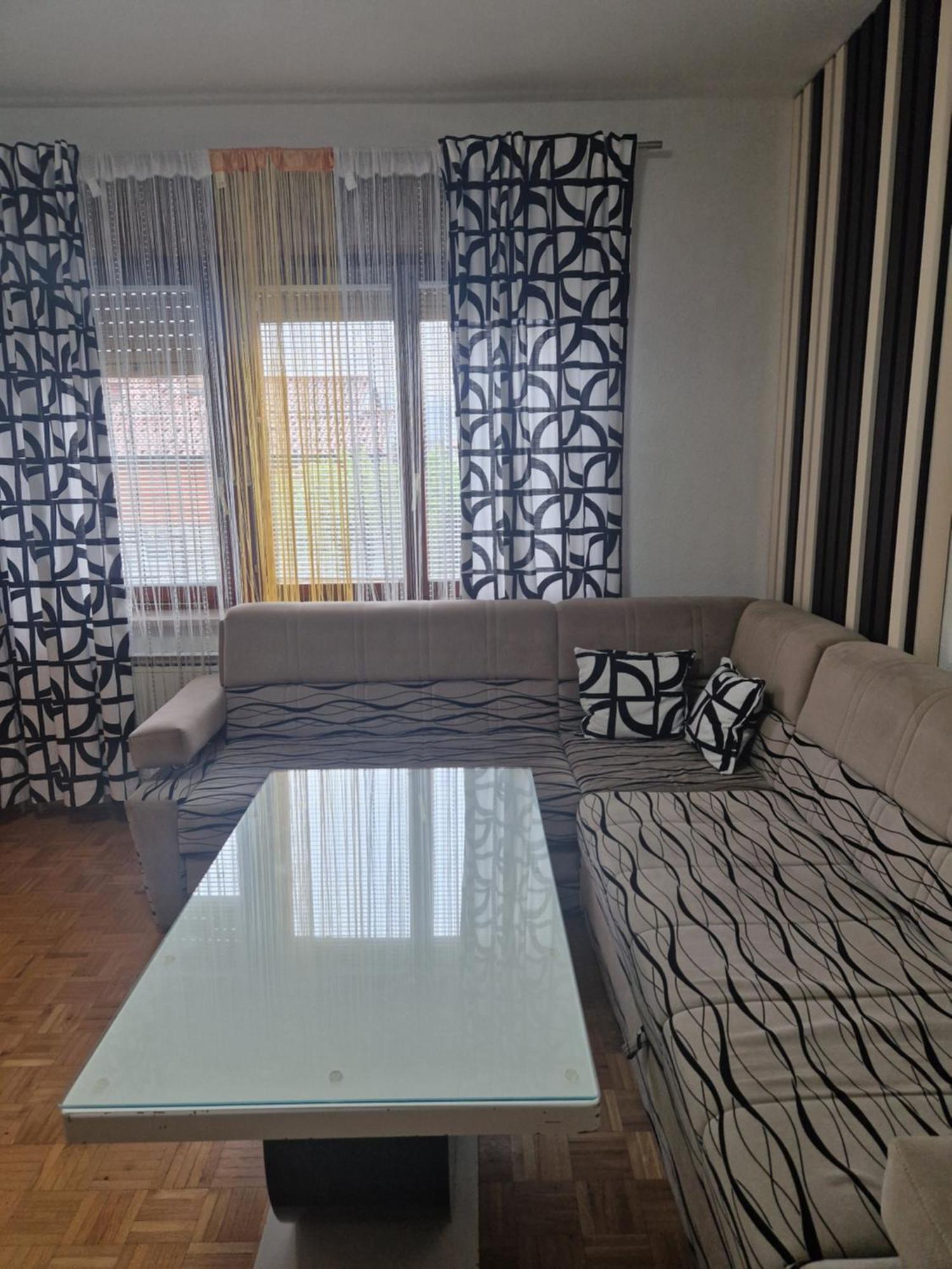 Apartma-Sobe Lejla Vipava Ngoại thất bức ảnh